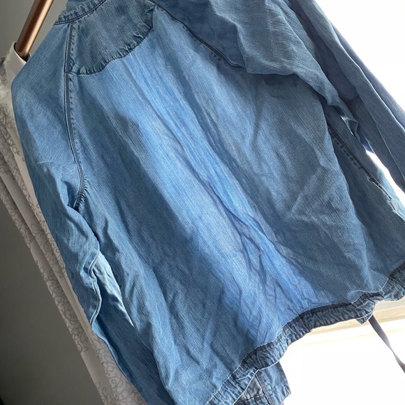 Eddie Bauer Denim Jacket - Picture 2 of 5